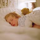 An expert shares 8 top tips on how to get your kids to sleep this summer. (Photo: Tim Graham/Getty Images)
